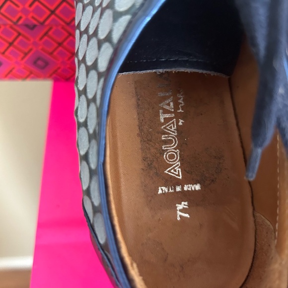 Aquatalia Stylish Blue Women's Sneakers size 7.5 - Picture 3 of 9